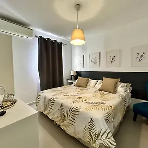 https://hostal-berlin.1costadelsol.com